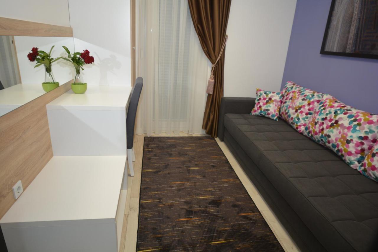 Apart Hotel Family Sarajevo Bagian luar foto