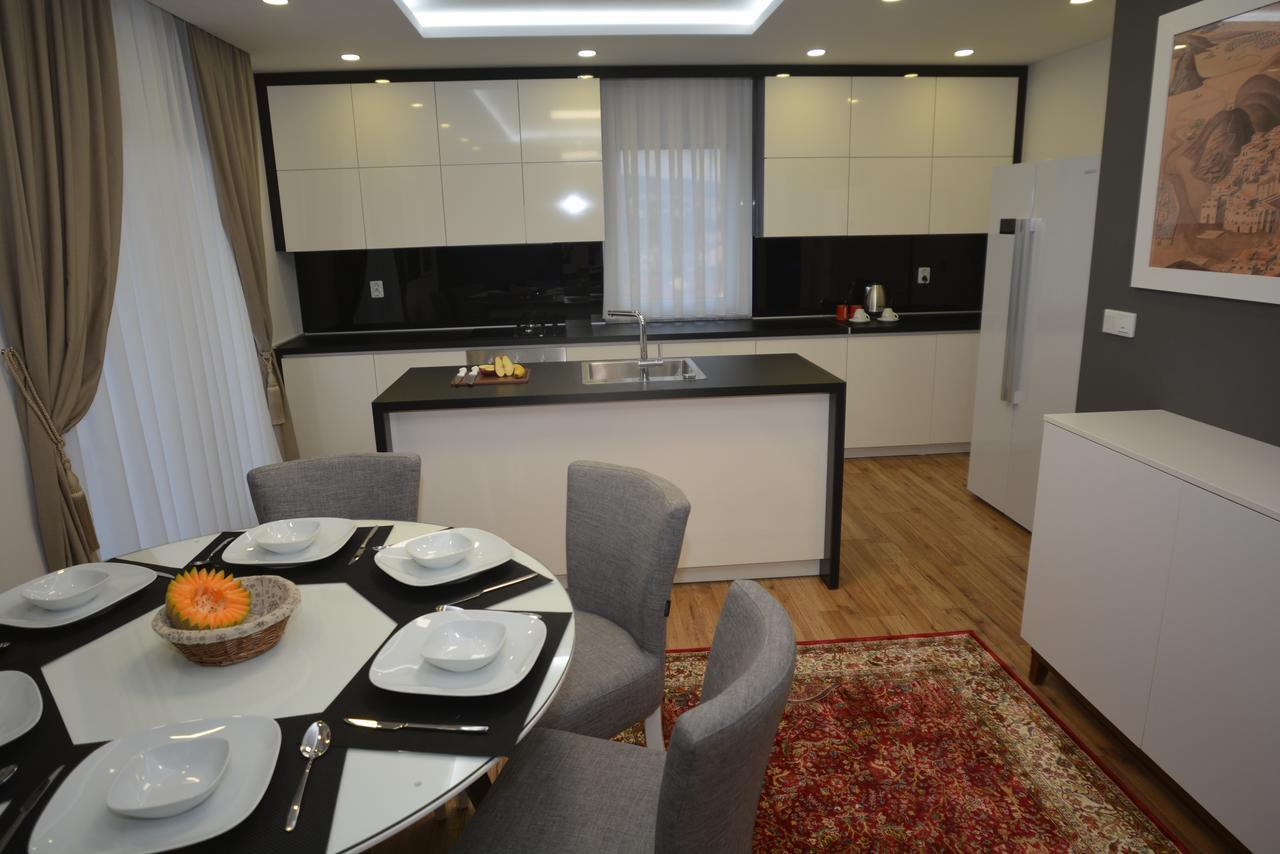 Apart Hotel Family Sarajevo Bagian luar foto