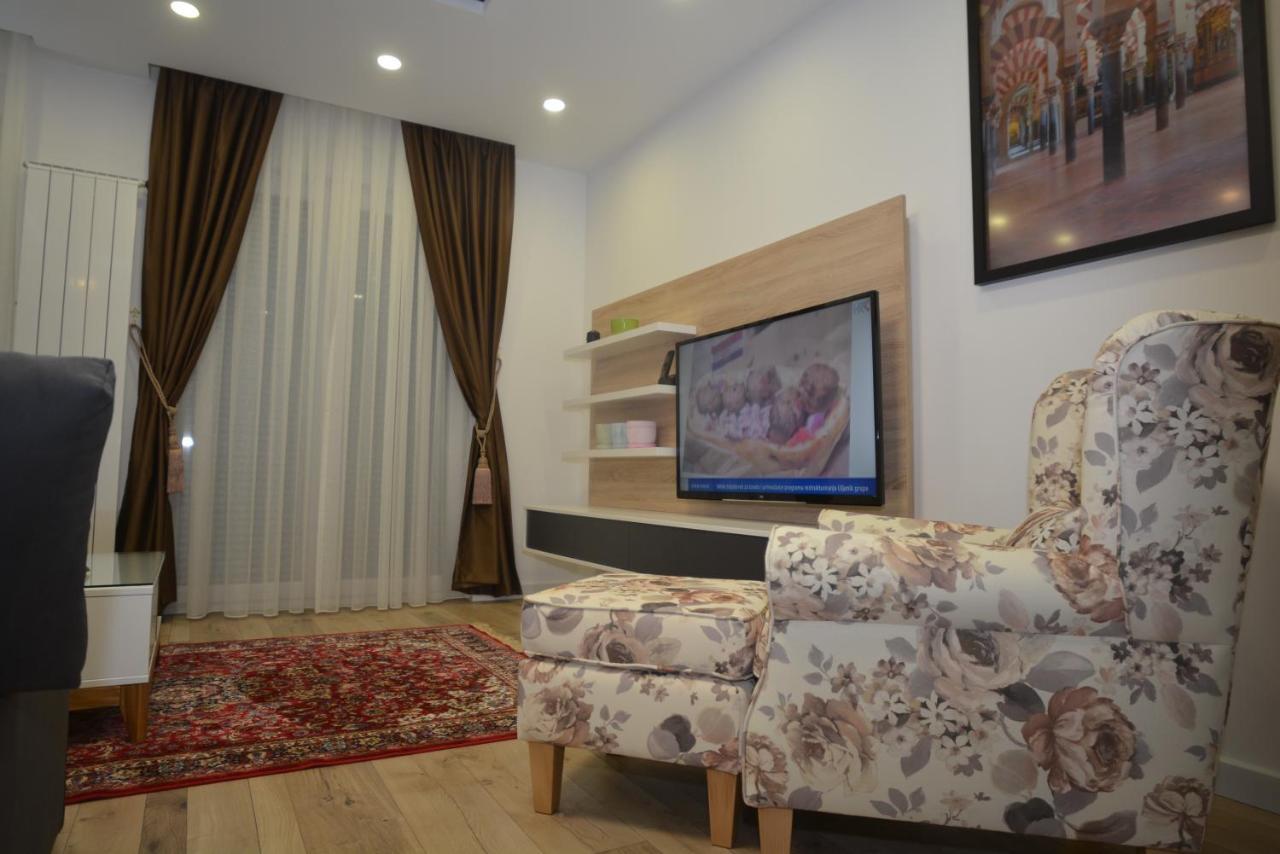Apart Hotel Family Sarajevo Bagian luar foto