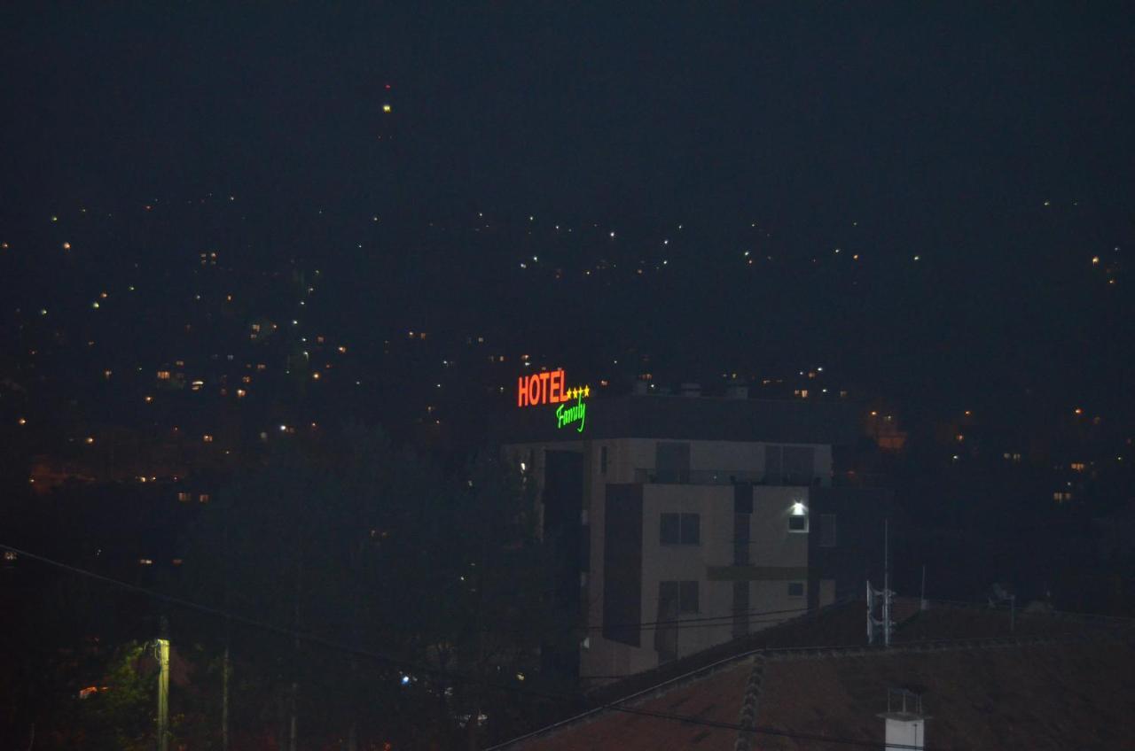 Apart Hotel Family Sarajevo Bagian luar foto